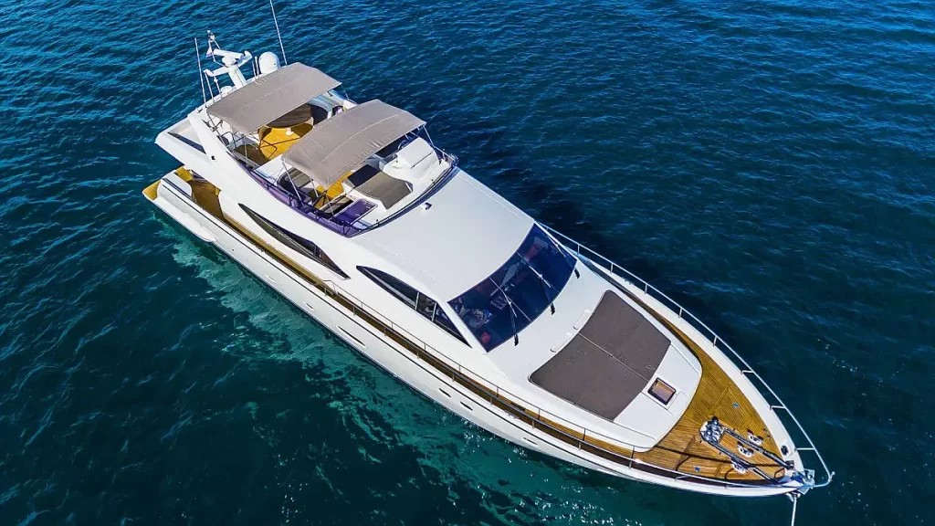 Ferretti 760