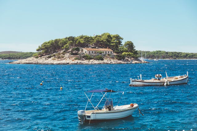 charter-two-yacht-in-croatia-sea