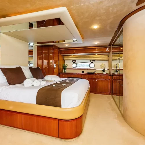 Ferretti 760 interior