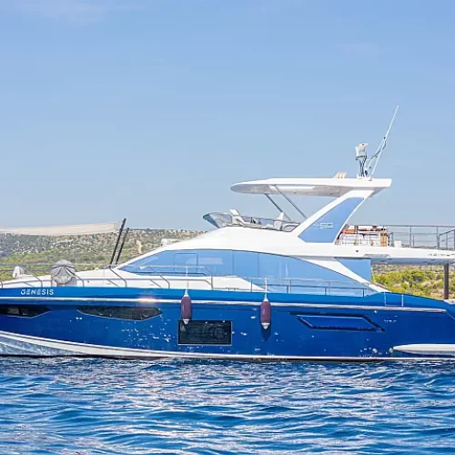 5345496940000104674_Luxury-crewed-motor-yacht-Azimut-60-fly-Genesis-charter-Croatia-05