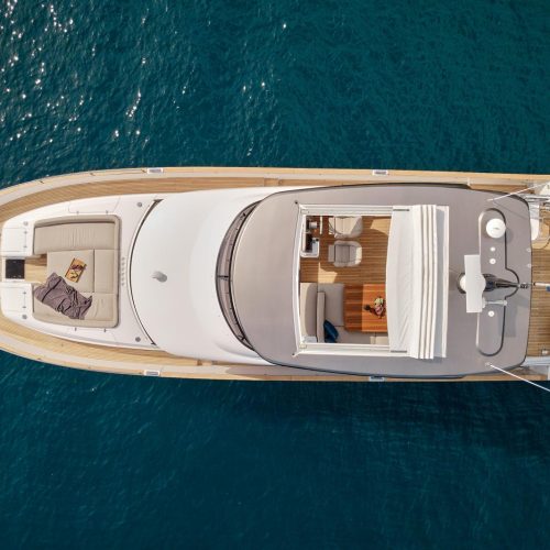 Azimut Magellano 66 Charter yacht